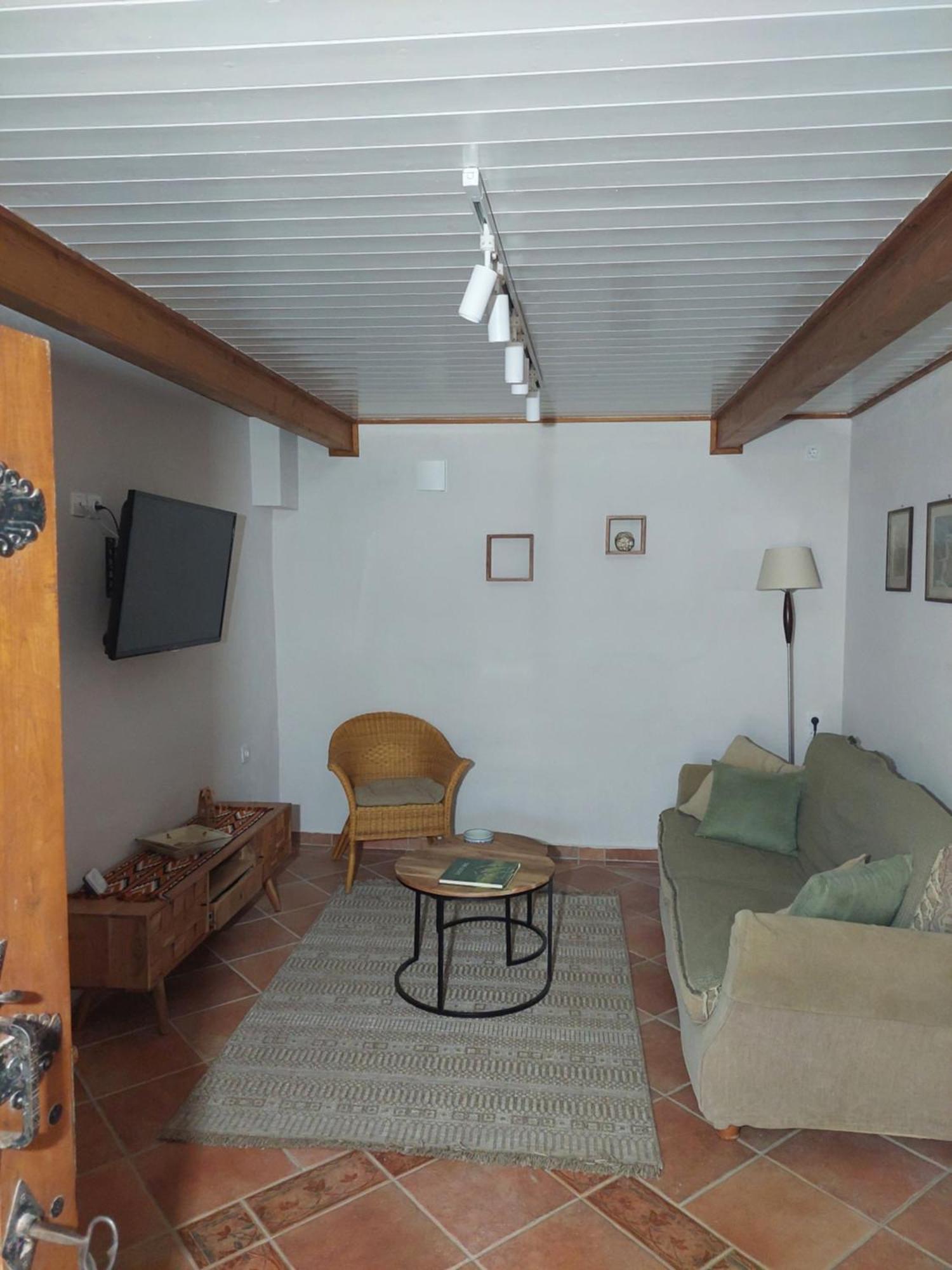 וילה The Cocoon And Olives Hut