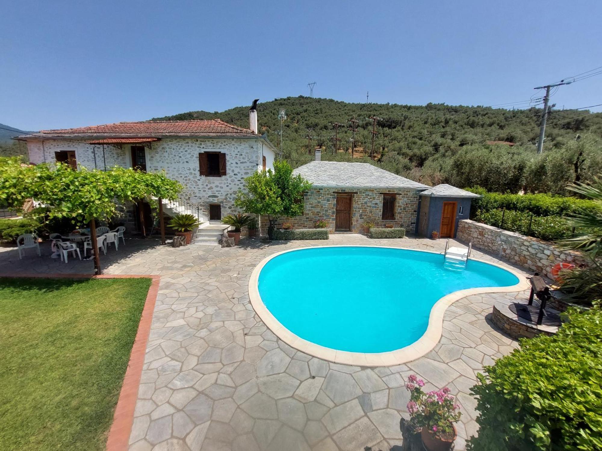 Villa The Cocoon And Olives Hut Koropi