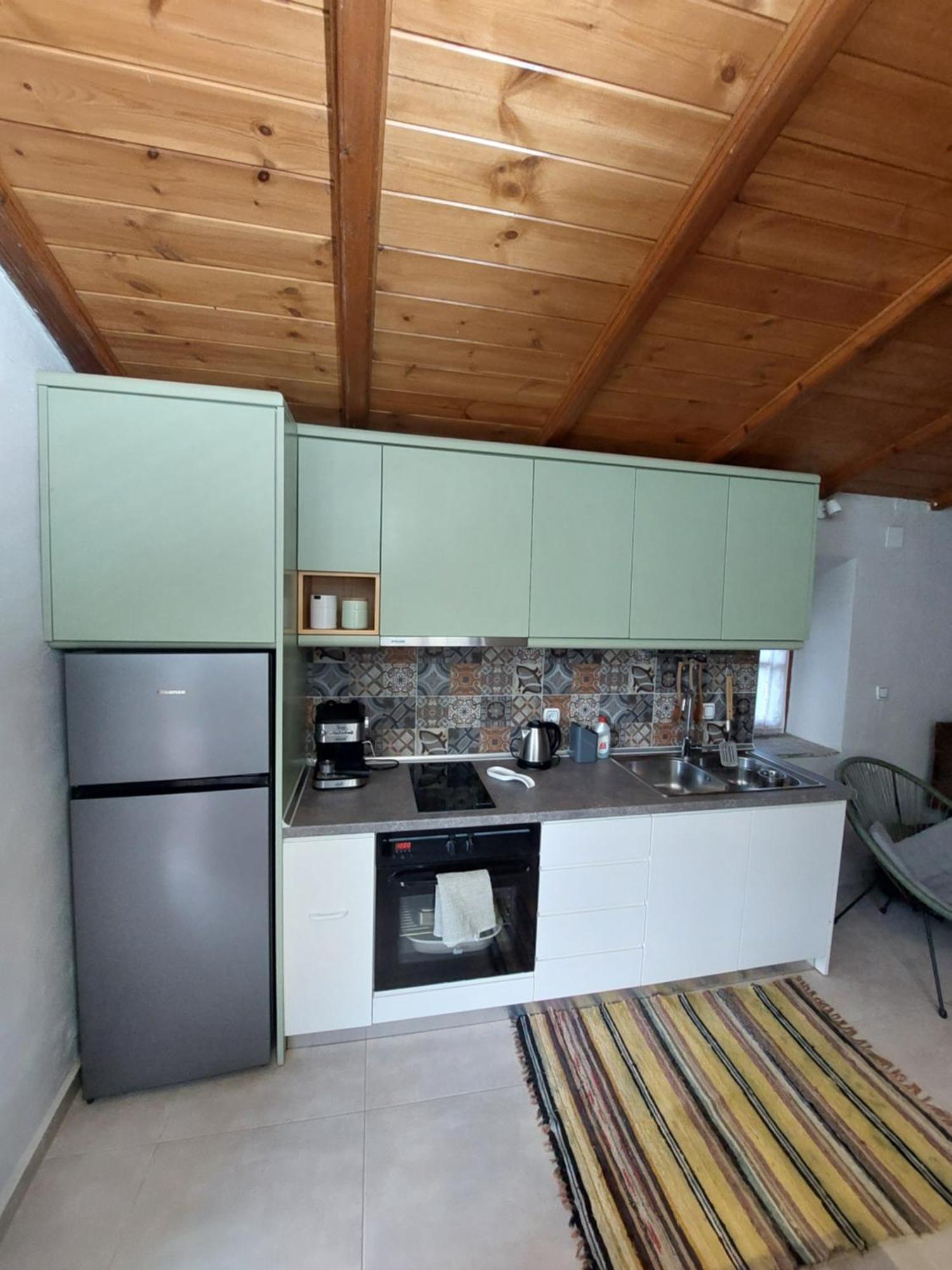 The Cocoon And Olives Hut Villa *